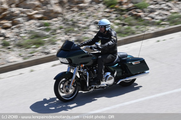 La Road Glide sur route