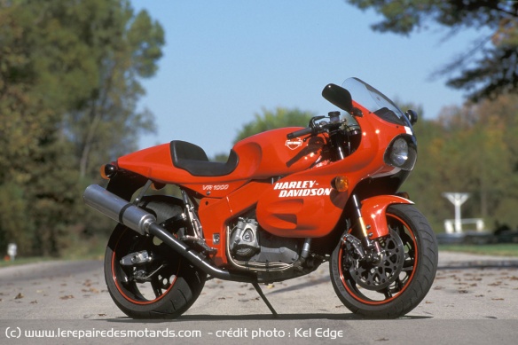 Essai de la Harley-Davidson VR 1000