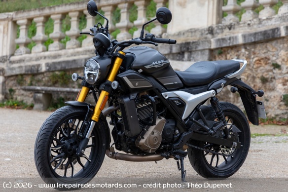 Essai du roadster Hero Hunk 440