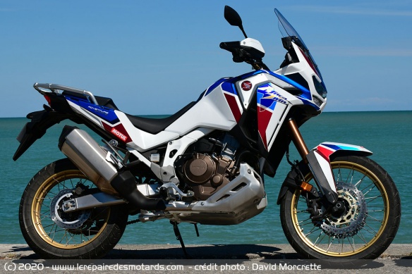 Comparo Honda Africa Twin CRF1100L Adventure Sports en version boite méca et DCT