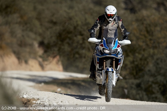 La moto est vraiment bien suspendue