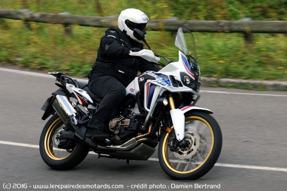 CRF1000L sur départementale