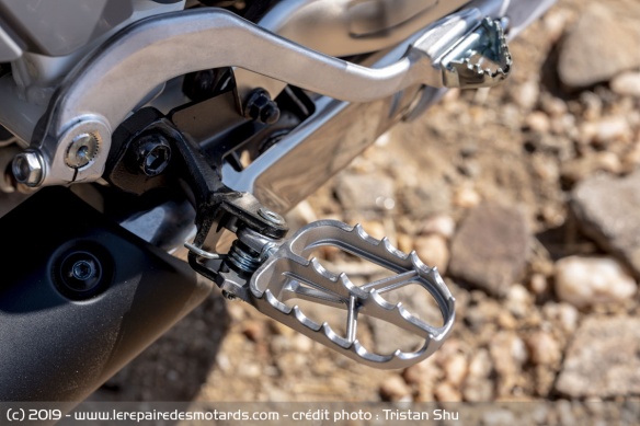 Repose-pied de la Honda CRF1100L Africa Twin Adventure Sports