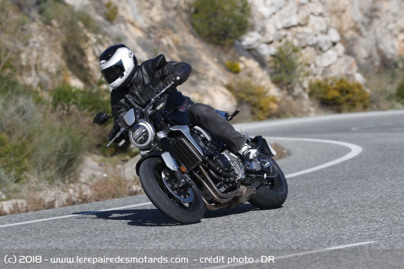 Essai de la Honda CB 1000 R sur route