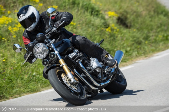 La Honda CB 1100 RS sur les petites routes