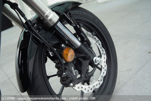 Frein avant de la Honda CB 125 R