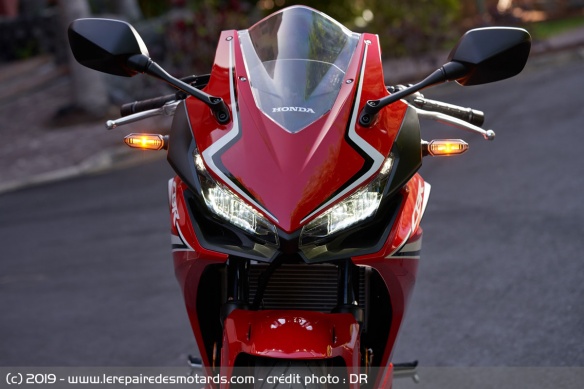 Phares de la Honda CBR500R