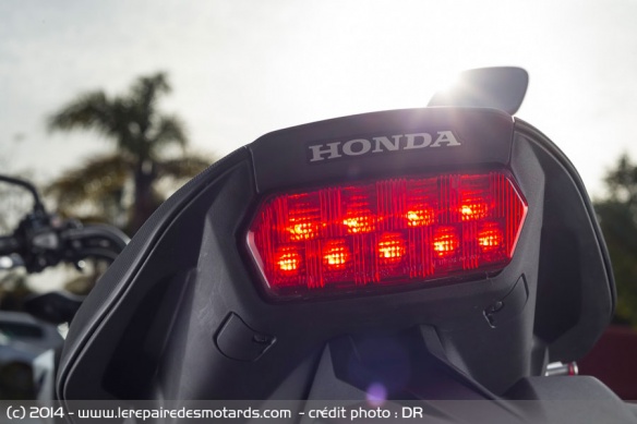 Feu arrière Honda CB 650 F