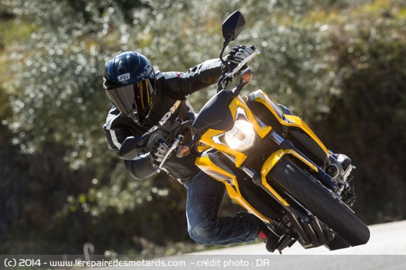 Honda CB 650 F à l'attaque