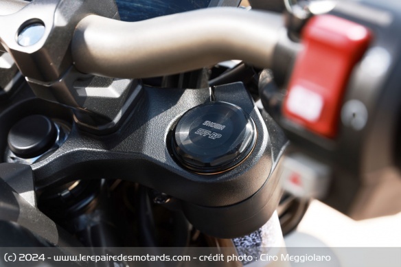 La fourche Showa de la Honda CB650R