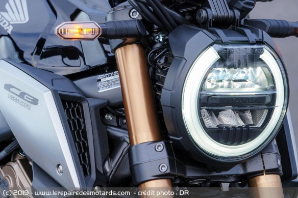 Phare à LED Honda CB650R