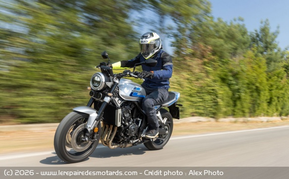 Essai de la néo-rétro Honda CB1000F
