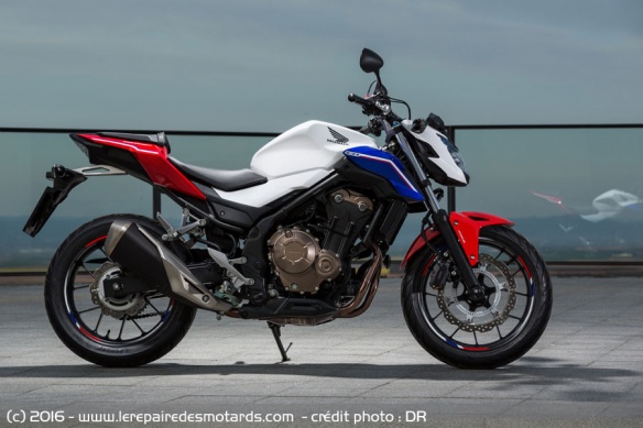 Honda CB500F de coté