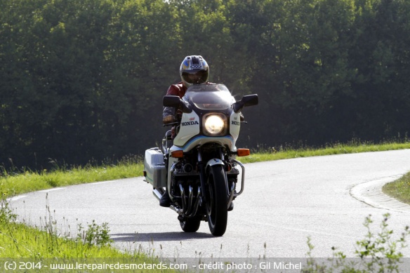 La CBX B version GT