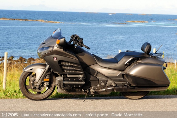 Honda F6B de coté