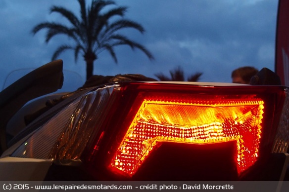 Feu arrière à LED Honda Forza 125
