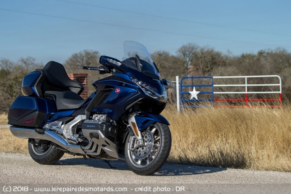 Honda GL1800 GoldWing dans sa livrée bleue