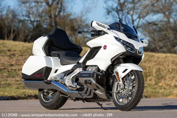 Honda Goldwing GL 1800 blanche