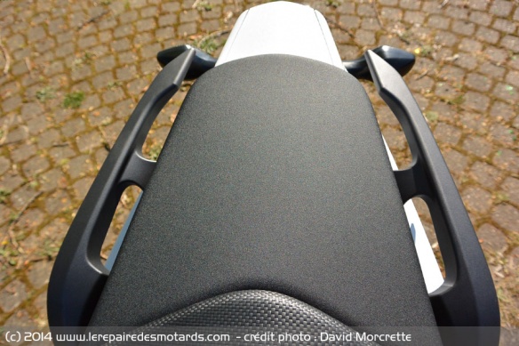 Selle passager Honda Integra 750