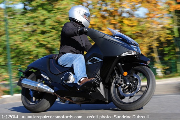 Honda NM4 Vultus