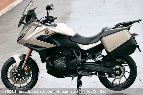 Honda propose désormais une version à suspensions électroniques Showa EERA