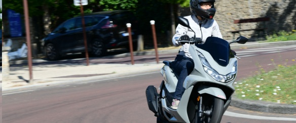 Essai scooter Honda PCX125