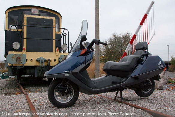 Béquille Honda Spazio CN250