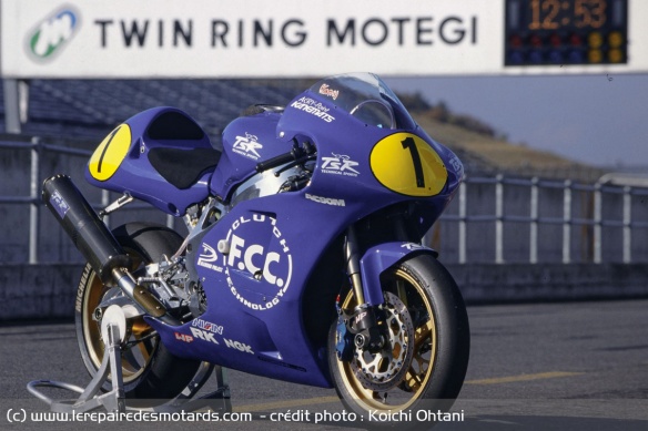 Essai de la Honda AC90M du team F.C.C. TSR