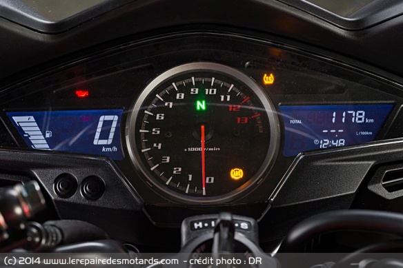 Compteur Honda VFR 800