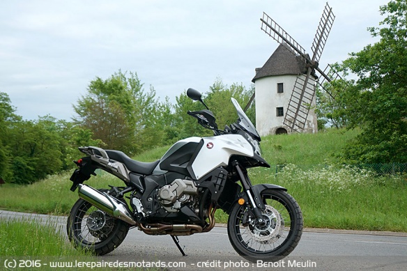 Honda VFR1200X Crosstourer sur route