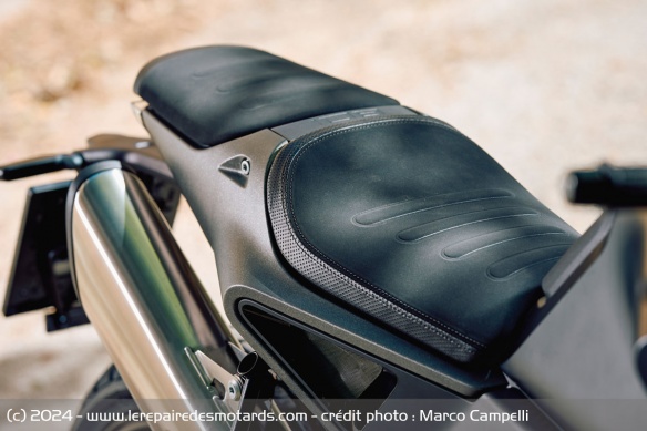 La selle de la Husqvarna Svartpilen 801