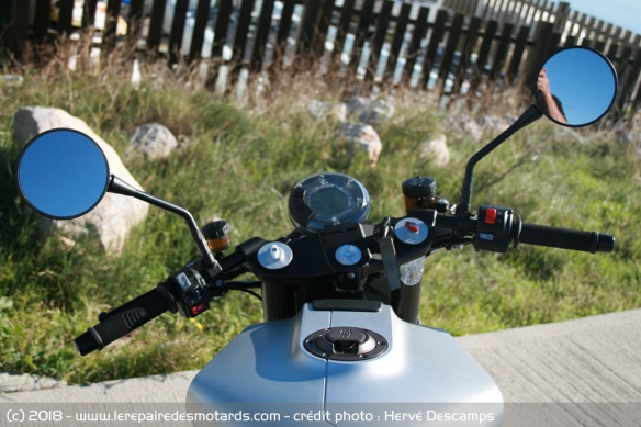 Guidon de la Husqvarna Vitpilen 701