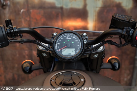 Le compteur de l'Indian Scout Bobber
