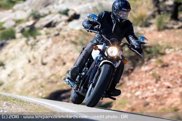 Essai Indian Scout Sixty sur route