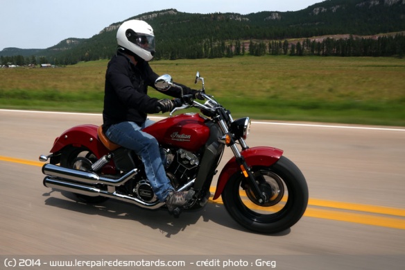 Essai Indian Scout sur autoroute