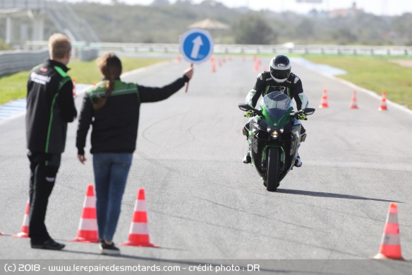 Essai Kawasaki H2 SX SE au freinage