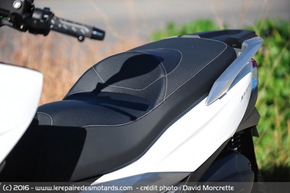 Selle Kawasaki J125
