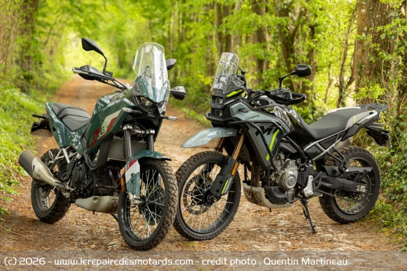 Comparo des Kawasaki KLE 500 et CFMoto 450MT