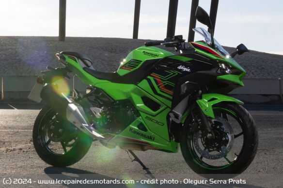 La Ninja 500 SE affiche 172 kg sur la balance