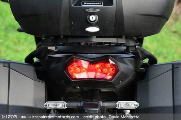 Feu arrière à LED