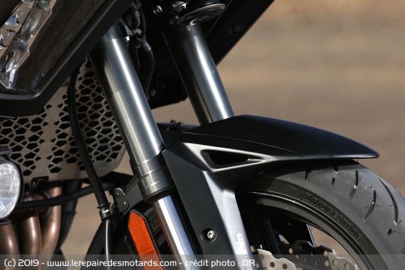 Fourche de la Kawasaki Versys 1000 SE