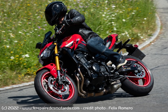 Essai de la Kawasaki Z900 50th sur route