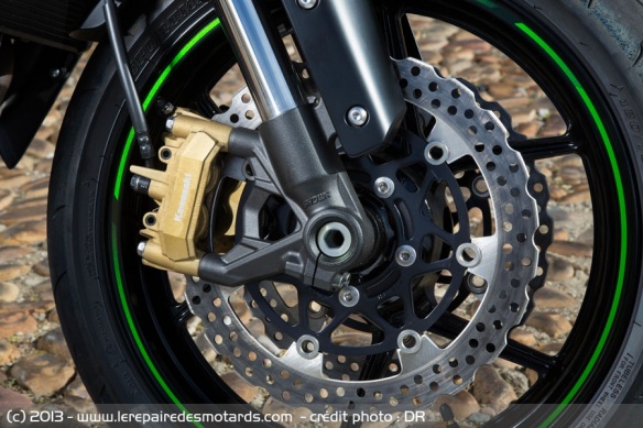 Freins Tokico sur Kawasaki Z1000