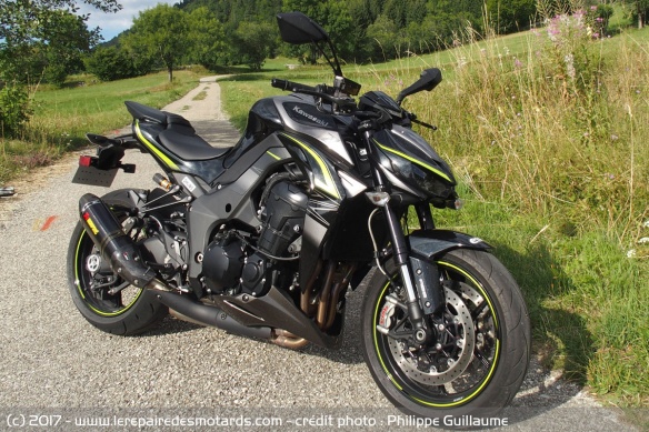 La Z1000R développe 142 ch et 111 Nm