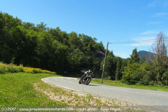 Essai de la Z1000 R sur le réseau secondaire