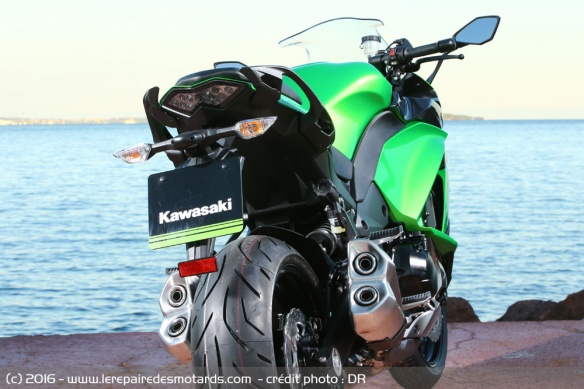 Kawasaki Z1000SX arrière