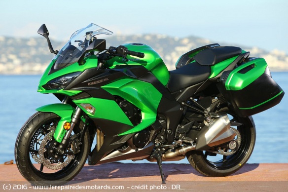Kawasaki Z1000SX profil gauche
