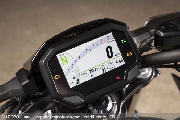 Le tout nouveau compteur TFT de la Kawasaki Z650