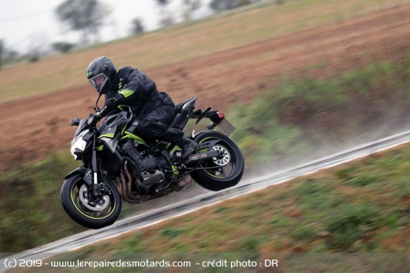Essai de la Kawasaki Z900 sur route