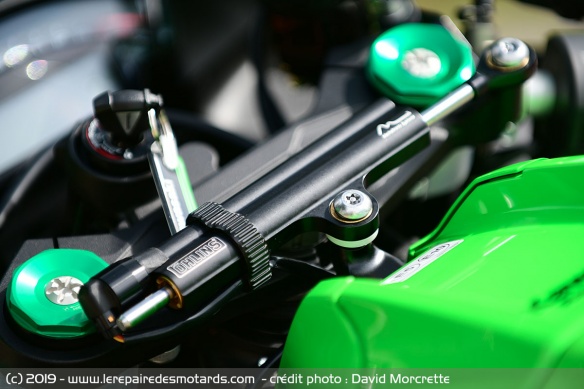 Amortisseur de direction Ohlins